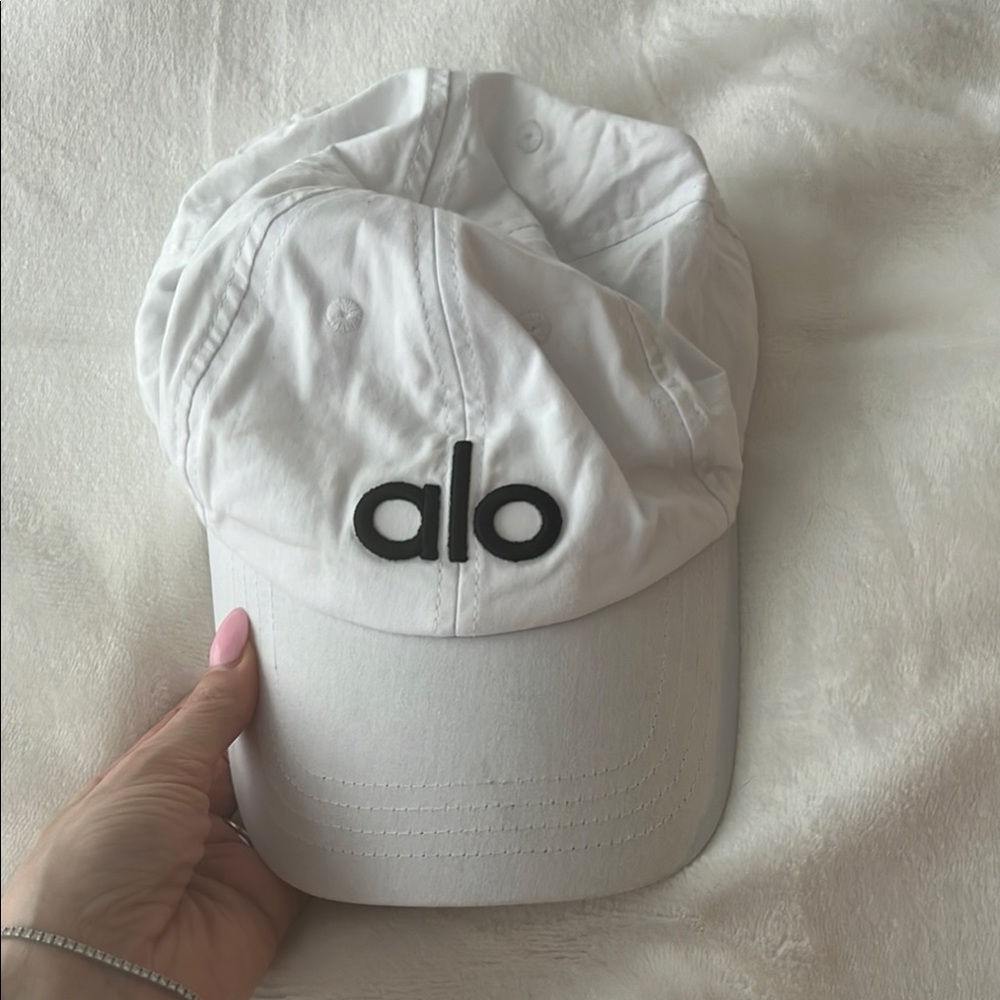 ALO Yoga White and Black Baseball Cap